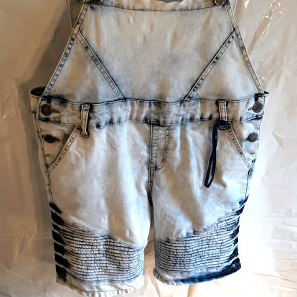 White Washed Blue Jean Overalls By VIP Jeans. - Picture 3 of 10